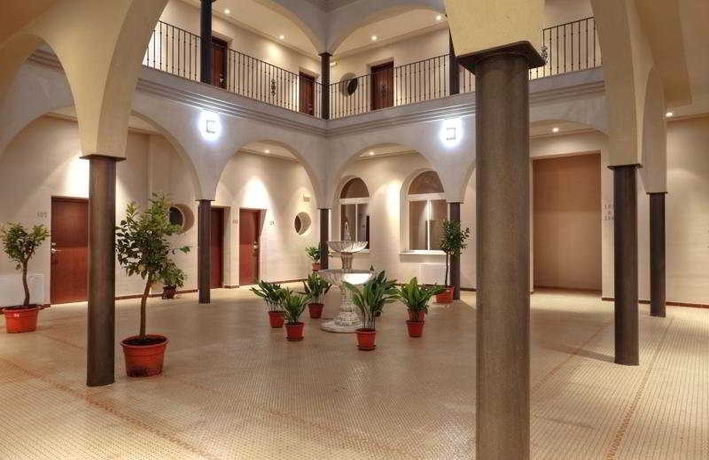 Hotel Ciudad Del Renacimiento