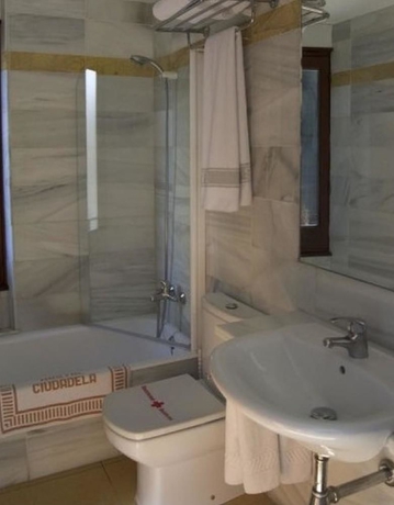 Hotel Ciutadella Hostal