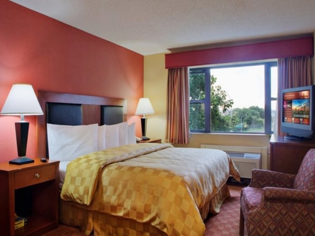 Hotel Clarion LaGuardia Airport