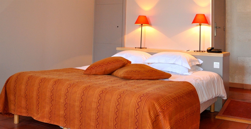 Hotel Cloitre Saint Louis