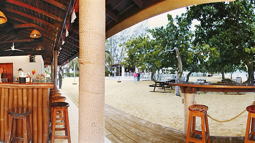 Hotel Coco La Palm Seaside Resort