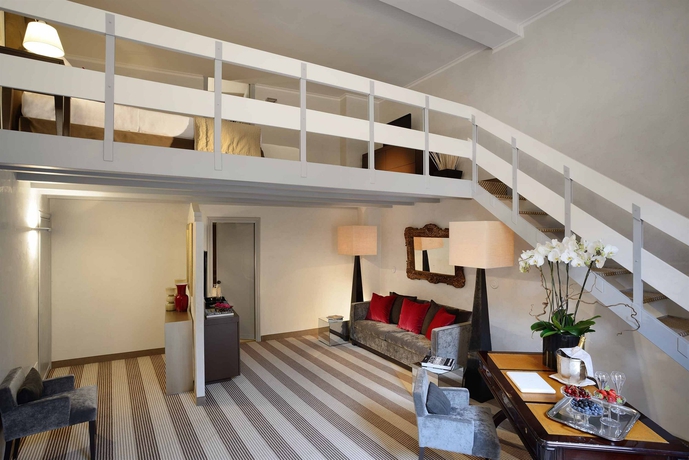 Hotel Colonna Palace