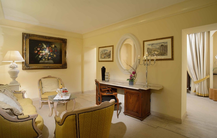 Hotel Colonna Palace