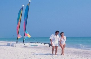 Hotel Colony Beach & Tennis Resort