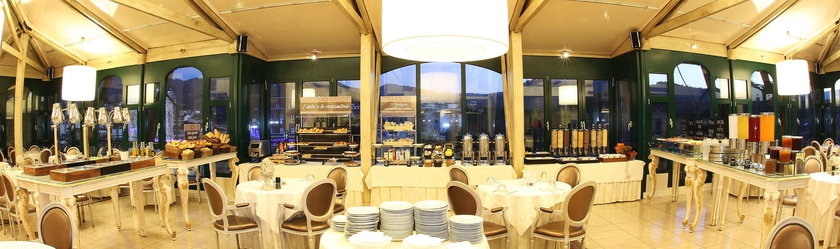 Hotel Columbia