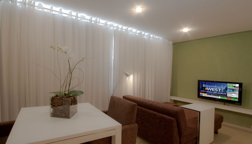 Hotel Comfort Suites Alphaville - At