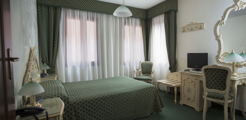 Hotel Commercio e Pellegrino