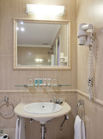 Hotel Confortel Puerta de Triana
