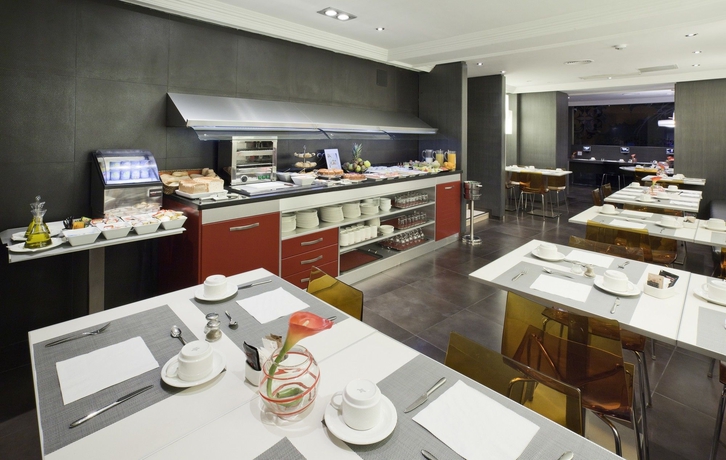 Hotel Confortel Puerta de Triana