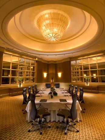 Hotel Conrad Centennial Singapore