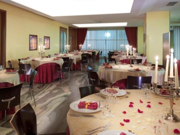 Hotel Continental E Dei Cogressi