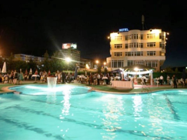 Hotel Continental Vora
