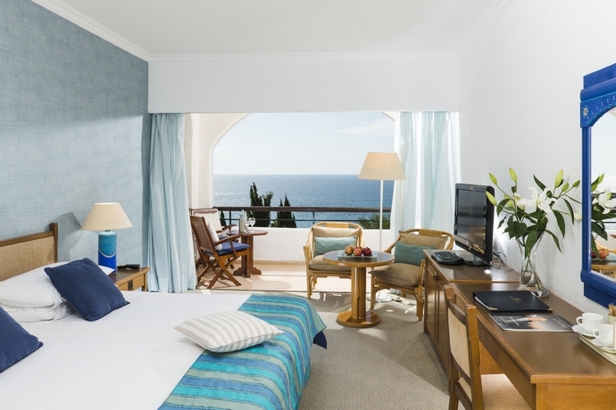 Hotel Coral Beach And Resort