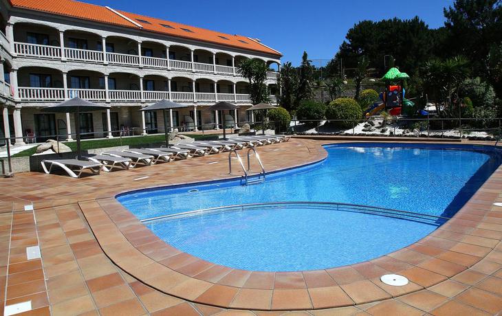 Hotel Coral do Mar II