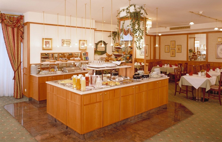 Hotel Cordial Theater