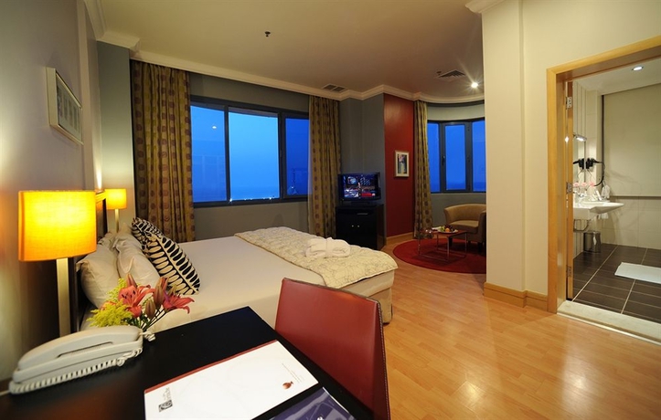 Hotel Corniche 