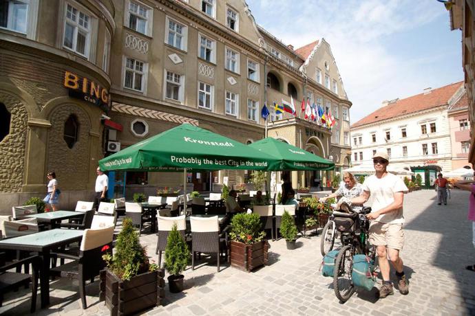Hotel Coroana