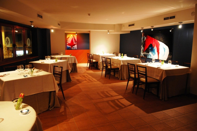 Hotel Cosmos