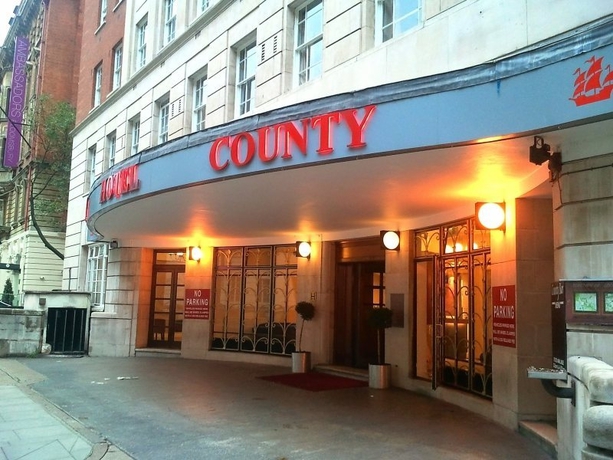 Hotel County