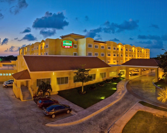 Hotel Courtyard By Marriott Cancun