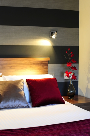 Hotel Craibstone Suites