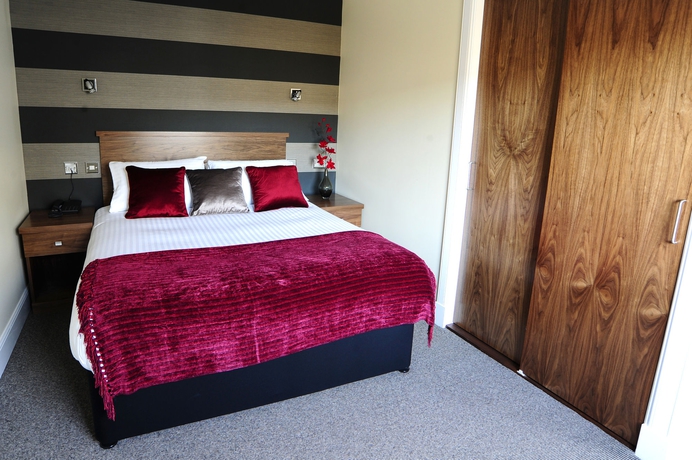 Hotel Craibstone Suites