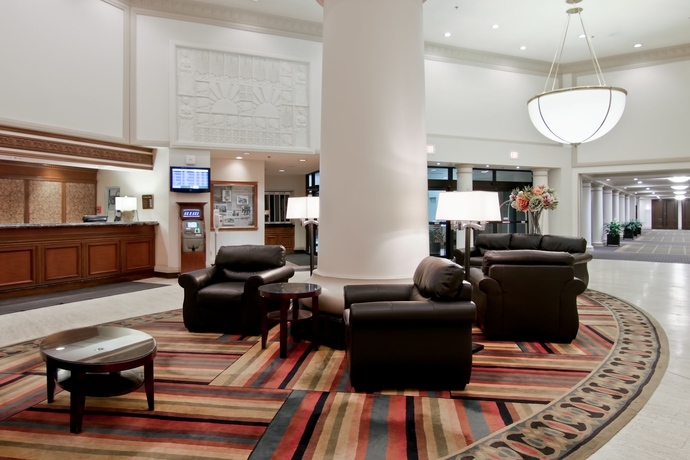 Hotel Crowne Plaza Chateau Lacombe