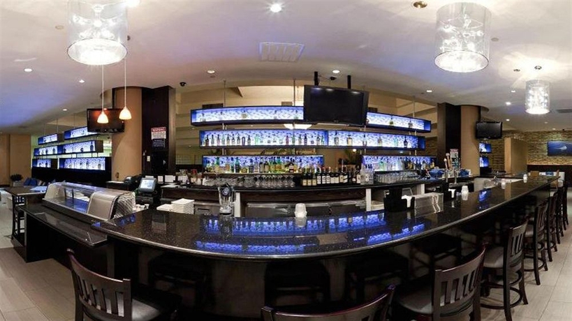 Hotel Crowne Plaza La Harbor
