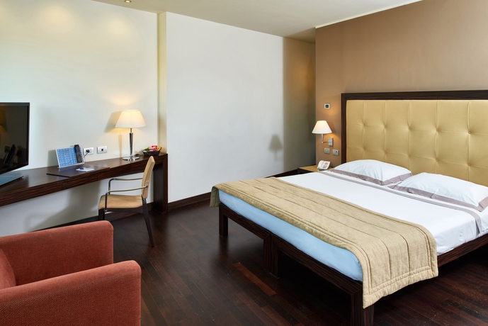 Hotel Cruise
