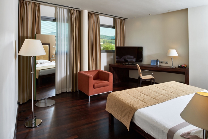 Hotel Cruise