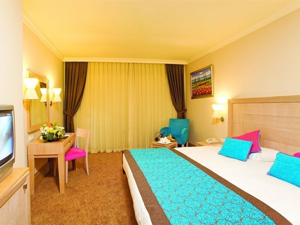 Hotel Crystal De Luxe Resort & SPA