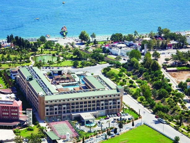Hotel Crystal De Luxe Resort & SPA