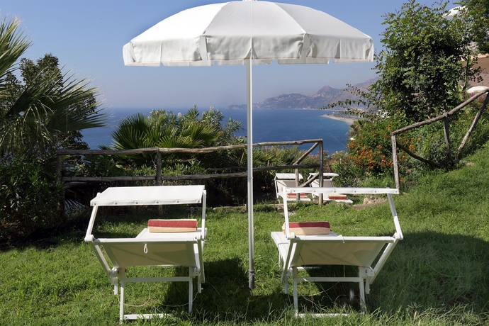 Hotel Crystal Sea