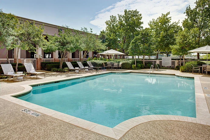 Hotel Dallas Marriott Suites Market