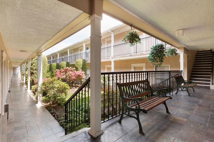 Hotel Days Inn Vancouver Metro