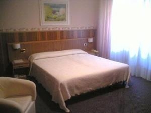 Hotel De La Ville Central Latina