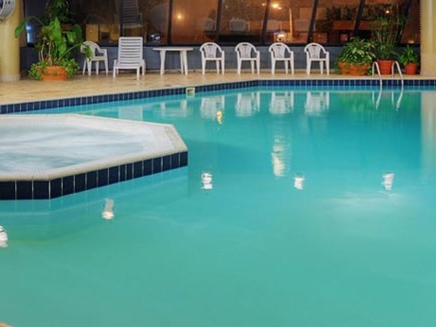 Hotel Delta Ottawa & Suites