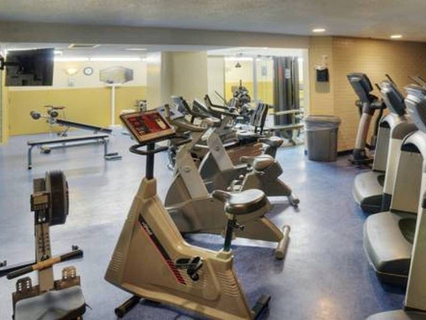 Hotel Delta Ottawa & Suites
