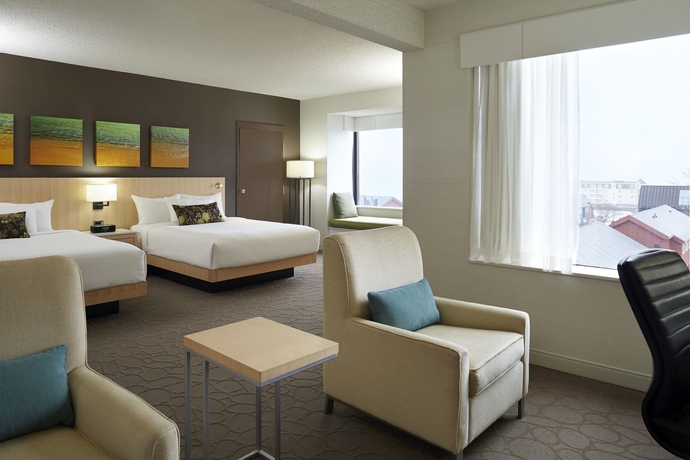 Hotel Delta Prince Edward