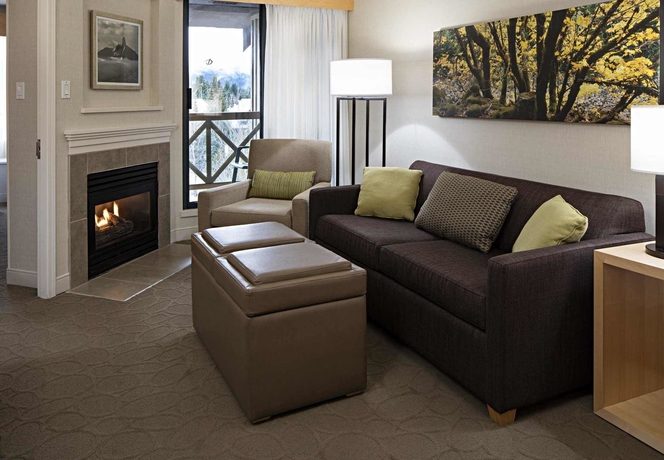 Hotel Delta Whistler Village Suites