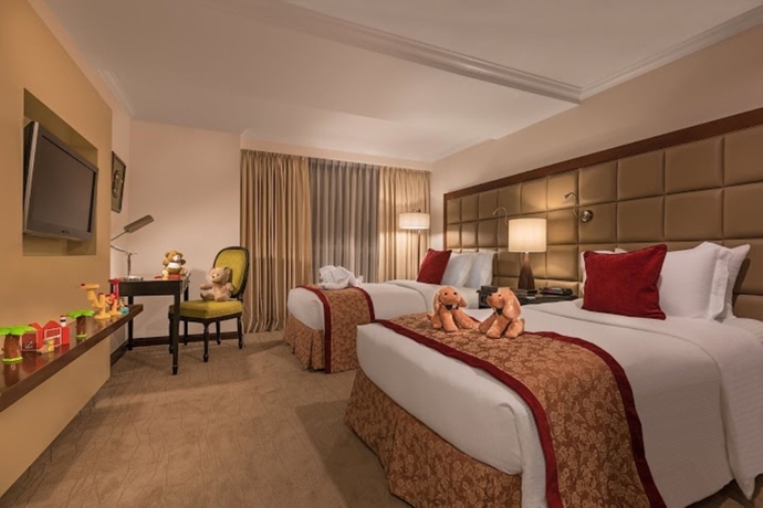 Hotel Discovery Suites