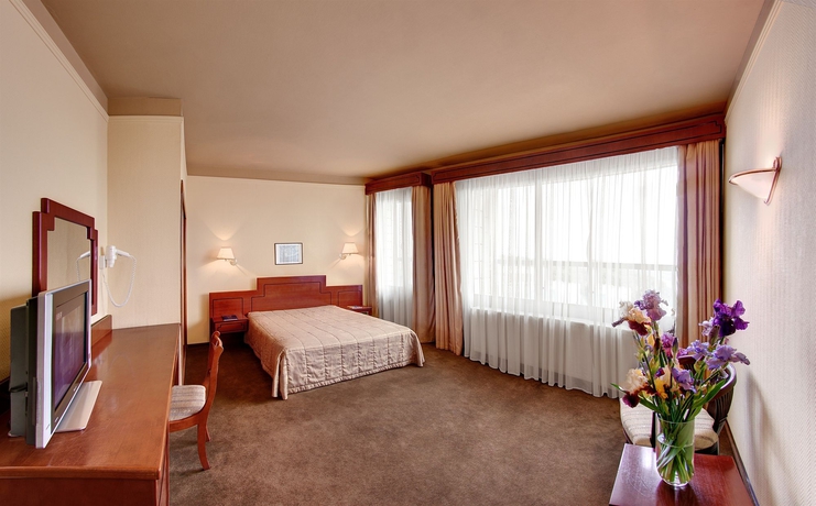 Hotel Dnipro