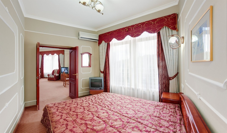 Hotel Dnipro