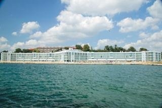 Hotel Dolphin Marina