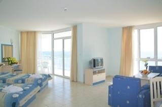 Hotel Dolphin Marina