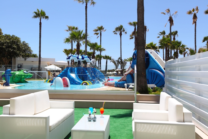 Hotel Dome Beach Resort
