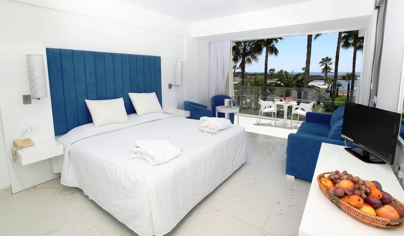 Hotel Dome Beach Resort