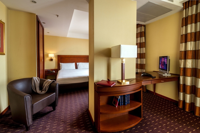 Hotel Domina & Conference Capannelle