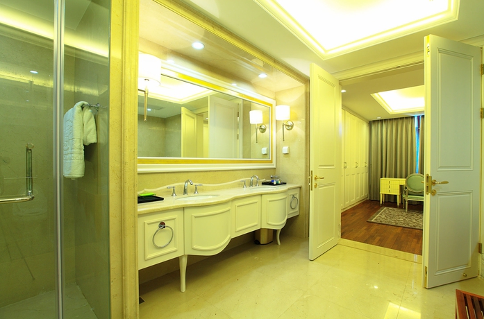 Hotel Don Chan Palace