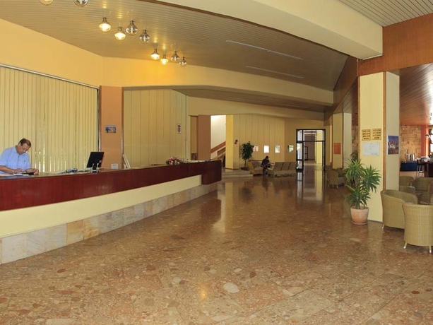 Hotel Donat / Puntamika